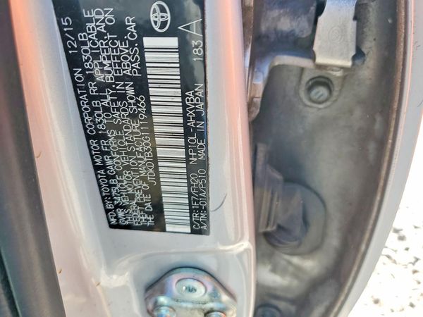 2016 TOYOTA PRIUS