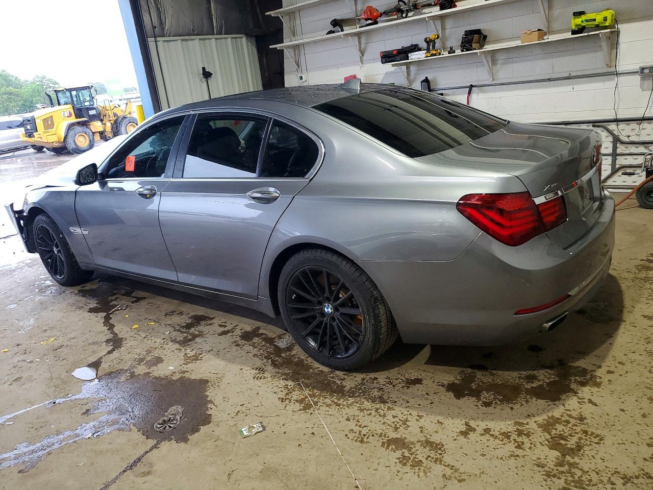 2013 BMW 750