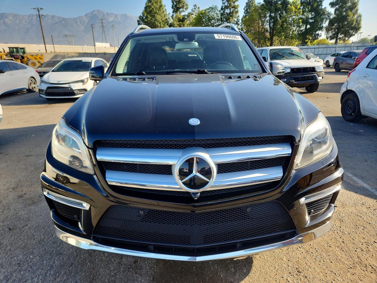 2015 MERCEDES-BENZ GL GL550 4MATIC