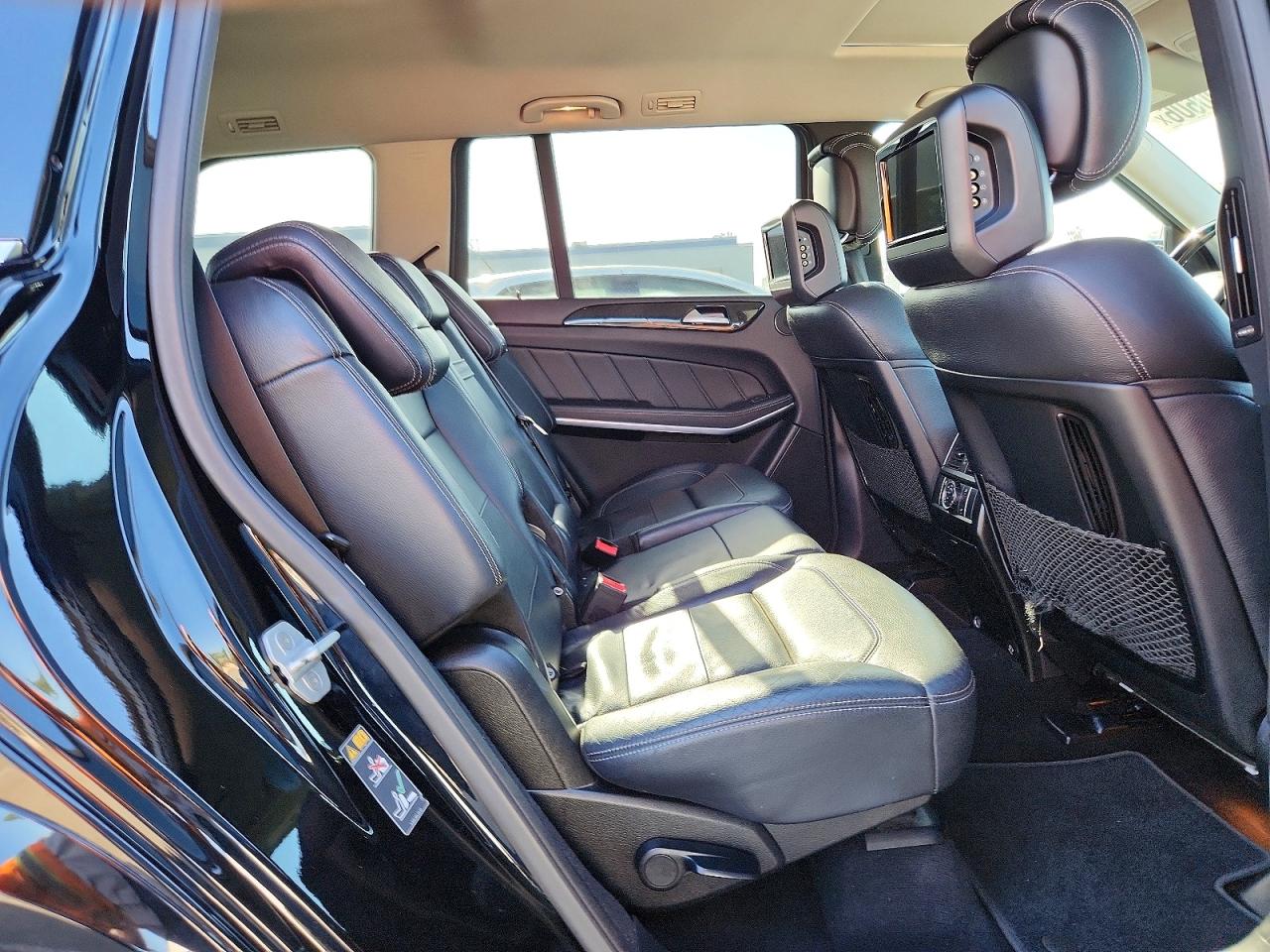 2015 MERCEDES-BENZ GL GL550 4MATIC