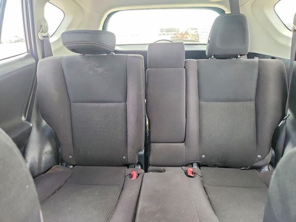 2015 TOYOTA RAV4 XLE (M Grade)
