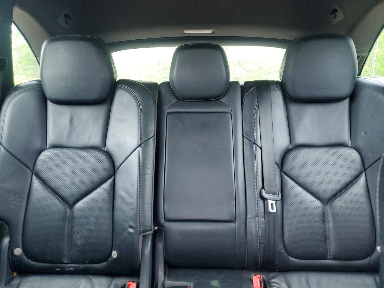 2013 PORSCHE CAYENNE