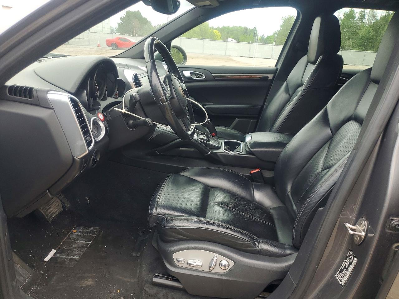 2013 PORSCHE CAYENNE
