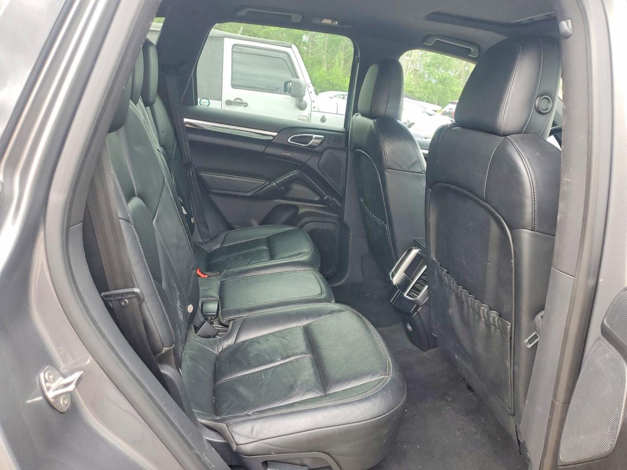 2013 PORSCHE CAYENNE