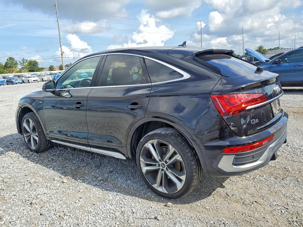2021 AUDI Q5 quattro Premium Plus