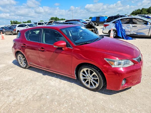 2013 LEXUS CT 200h