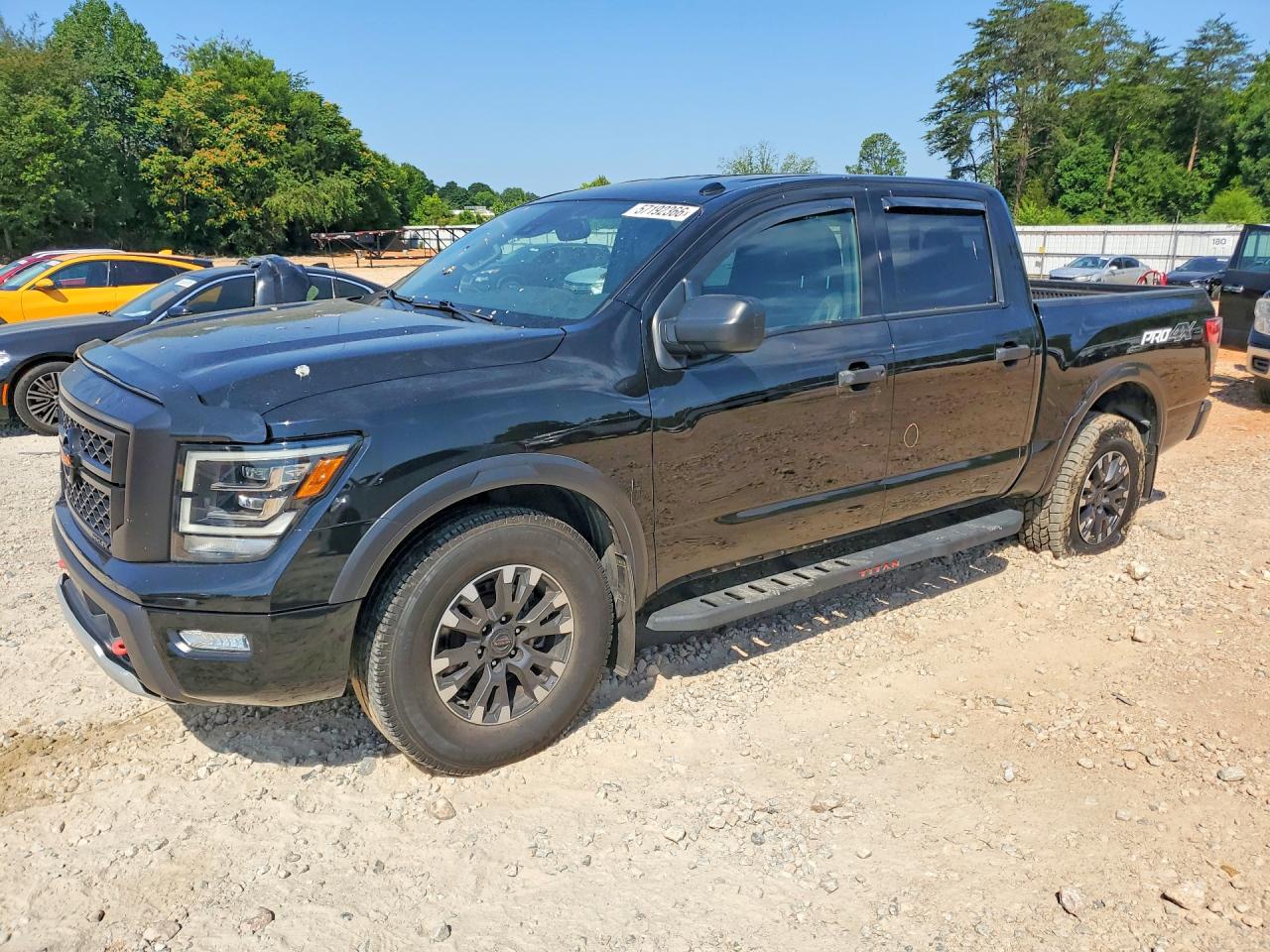 2021 NISSAN TITAN Crew Cab