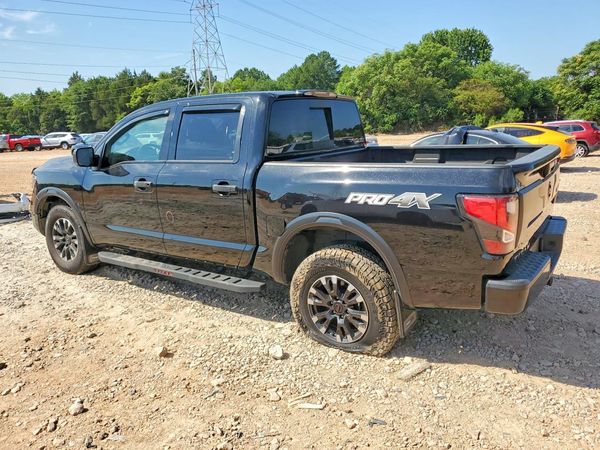 2021 NISSAN TITAN Crew Cab