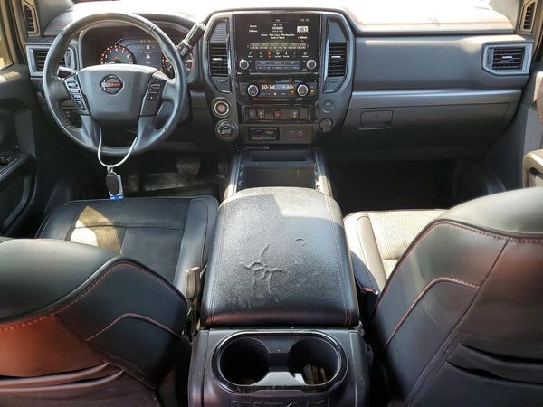 2021 NISSAN TITAN Crew Cab