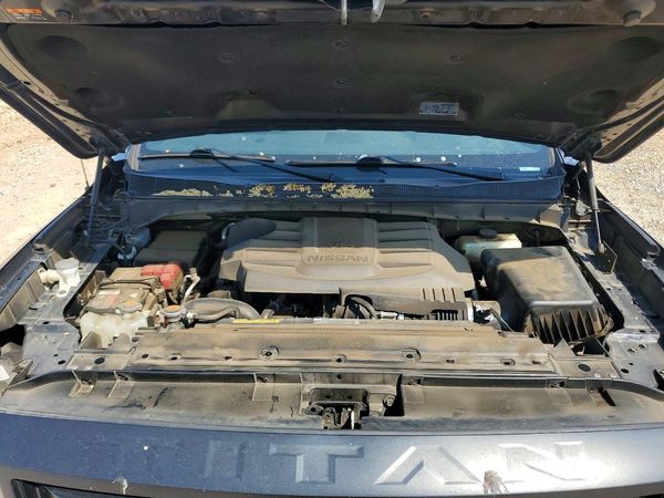 2021 NISSAN TITAN Crew Cab