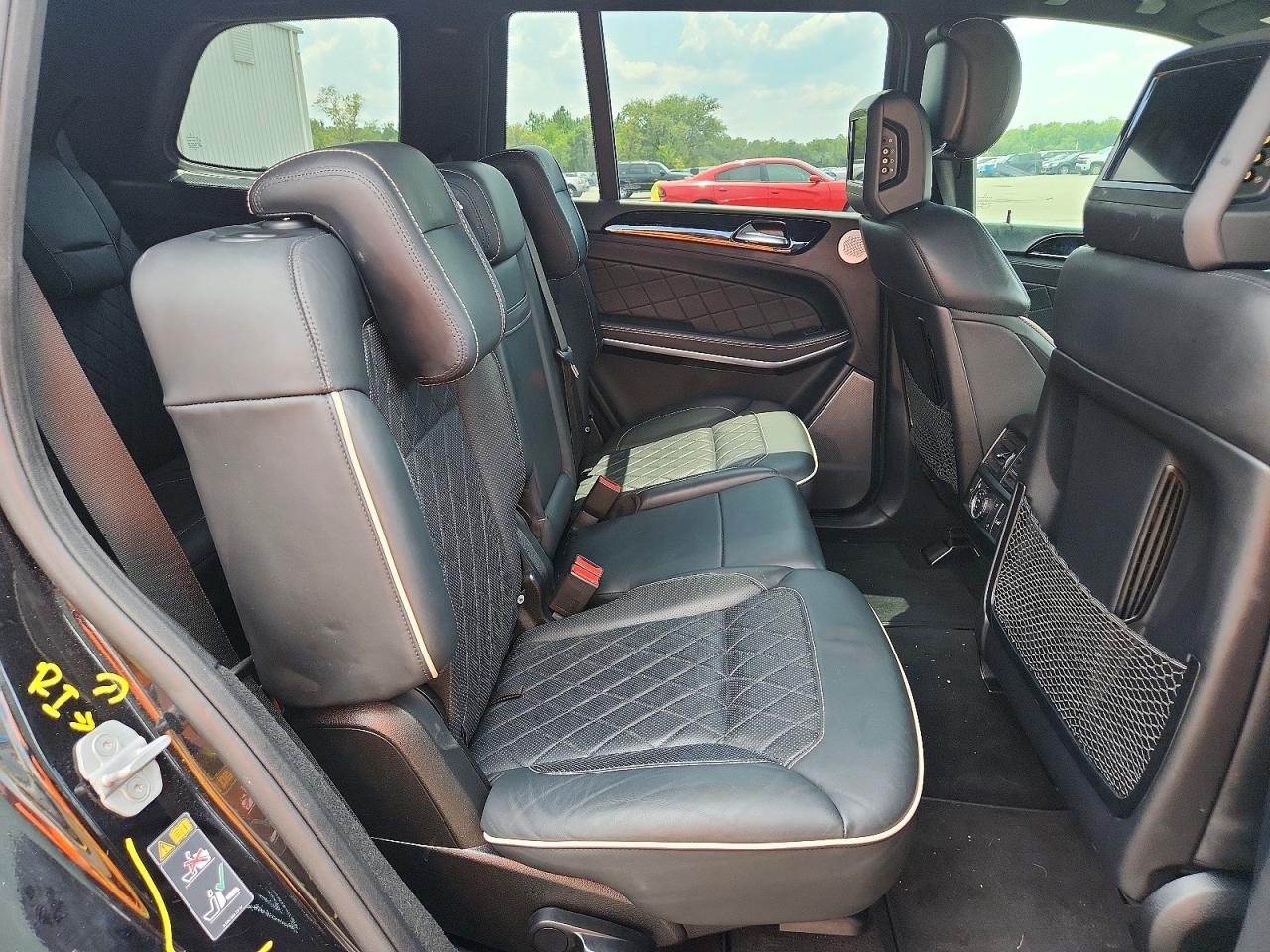 2015 MERCEDES-BENZ GL GL550 4MATIC