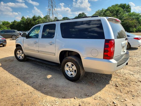 2014 CHEVROLET SUBURBAN LT