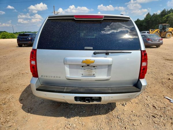 2014 CHEVROLET SUBURBAN LT