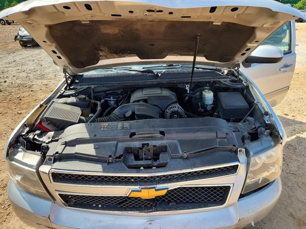 2014 CHEVROLET SUBURBAN LT