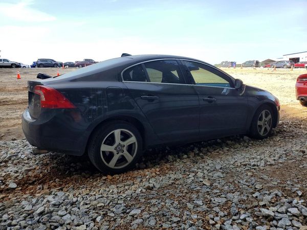 2013 VOLVO S60
