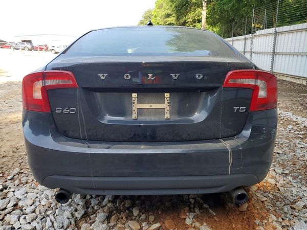 2013 VOLVO S60
