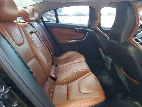 2013 VOLVO S60