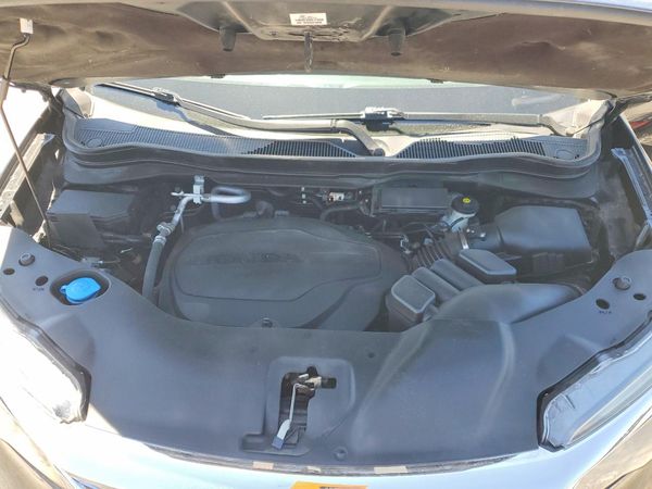 2022 HONDA PILOT EXL — Engine bay