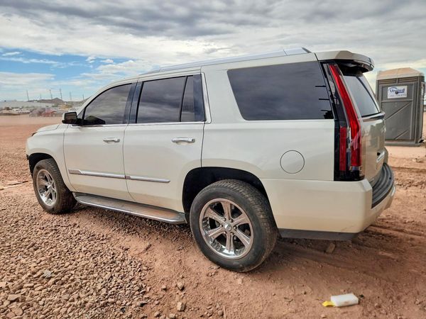 2015 CADILLAC ESCALADE Luxury
