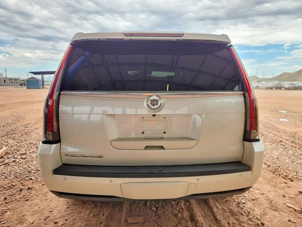 2015 CADILLAC ESCALADE Luxury