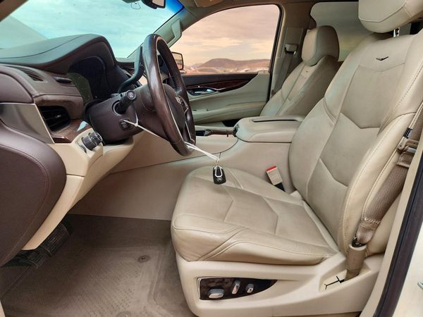2015 CADILLAC ESCALADE Luxury