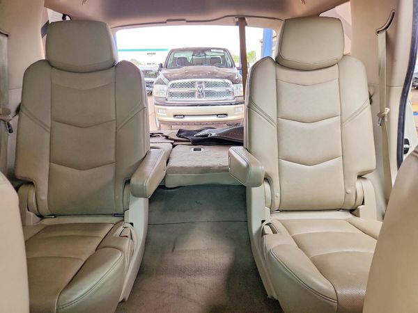 2015 CADILLAC ESCALADE Luxury