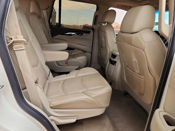 2015 CADILLAC ESCALADE Luxury