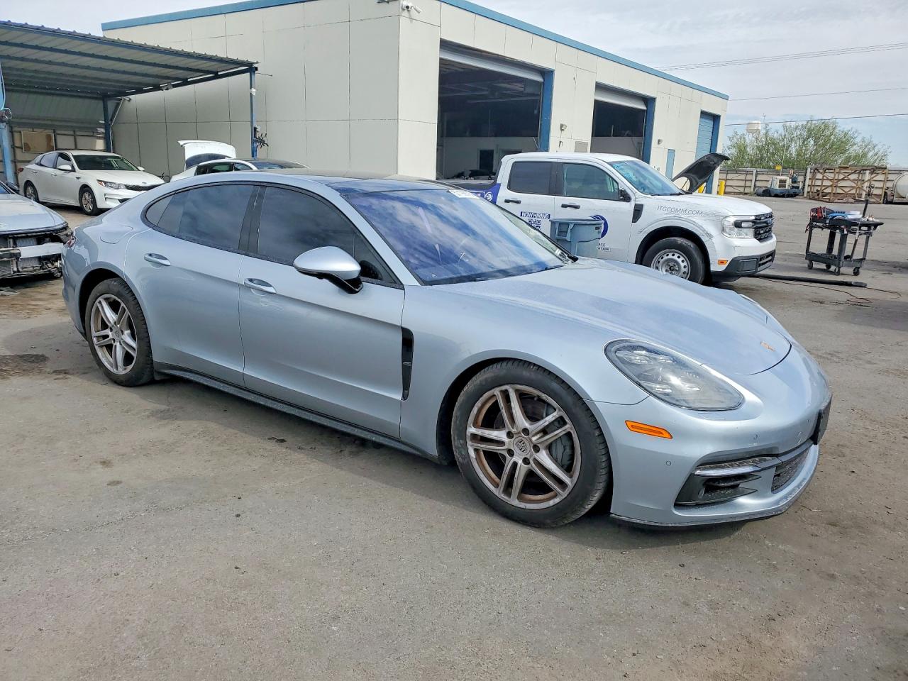 2018 PORSCHE PANAMERA 4S