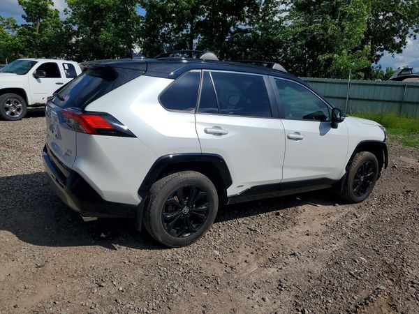 2025 TOYOTA RAV4 XSE