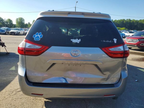 2015 TOYOTA SIENNA