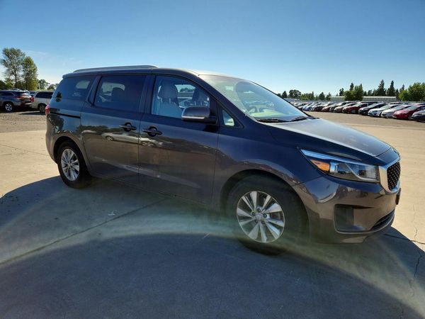 2016 KIA SEDONA LX - Middle-low