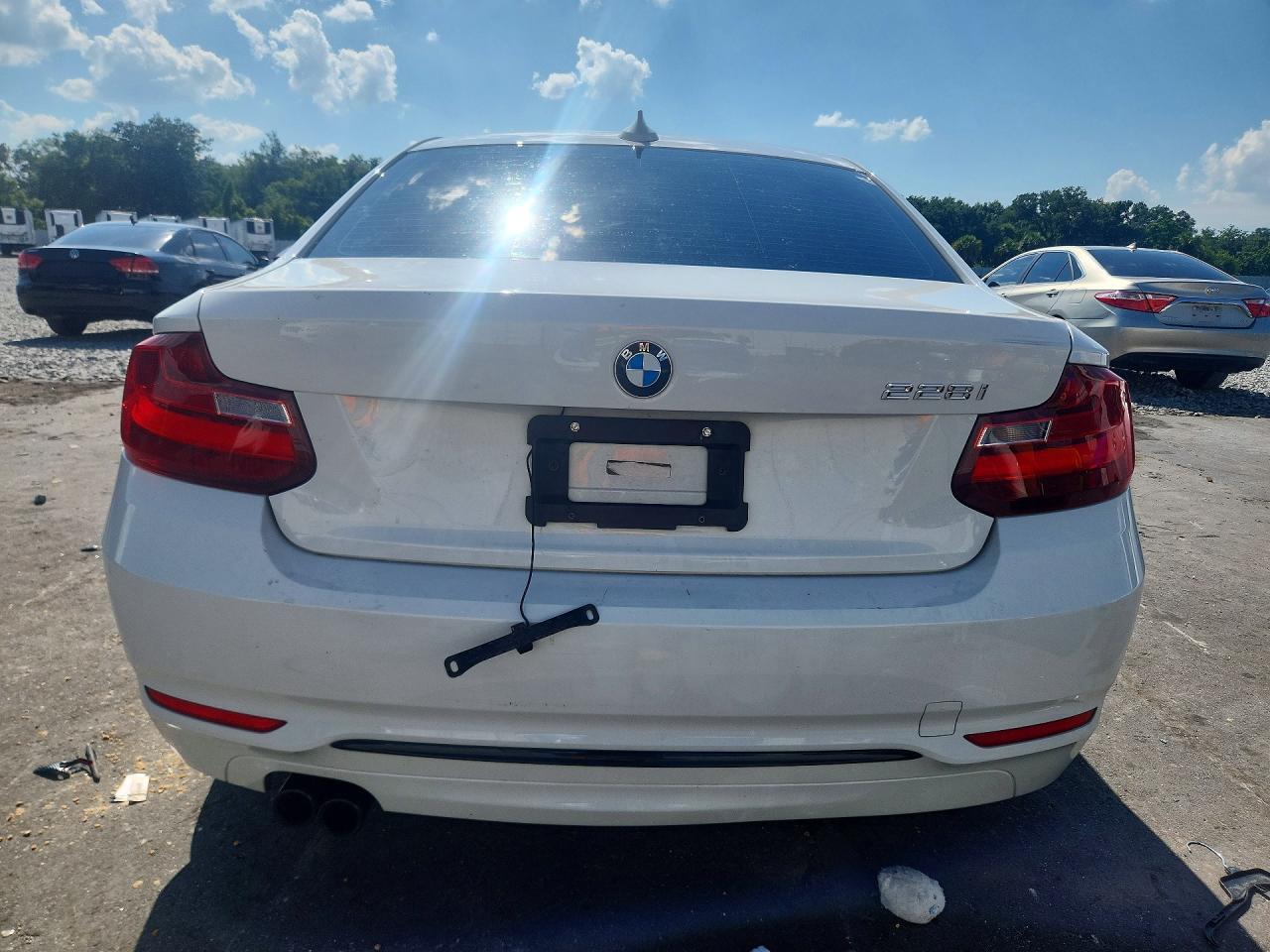 2016 BMW 228