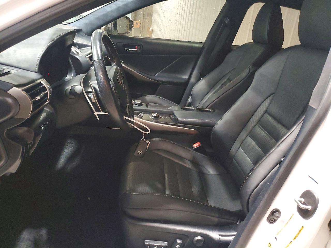 2015 LEXUS IS 250
