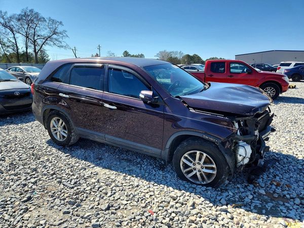 2014 KIA SORENTO Base/ LX
