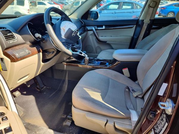 2014 KIA SORENTO Base/ LX