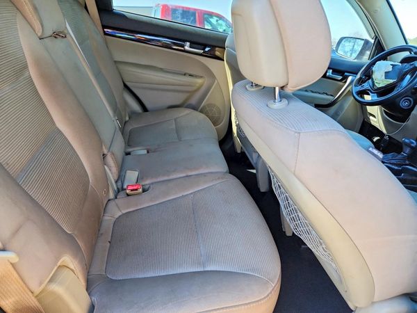 2014 KIA SORENTO Base/ LX