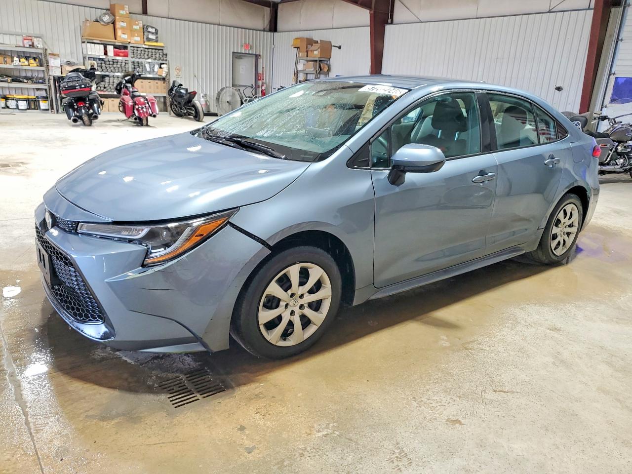 2021 TOYOTA COROLLA LE — Front 3/4