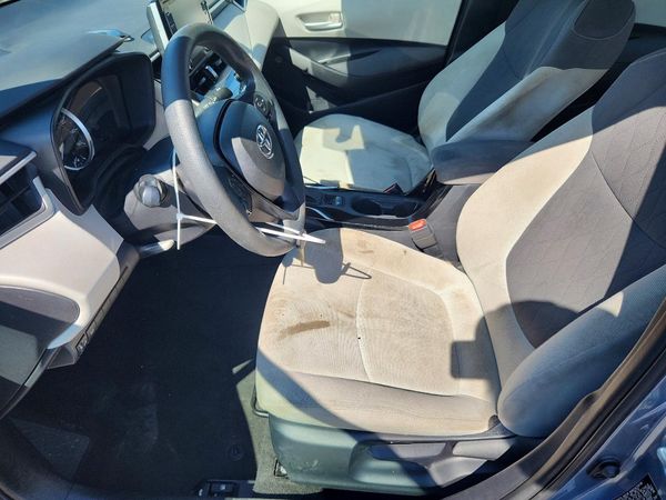 2021 TOYOTA COROLLA LE — DENT