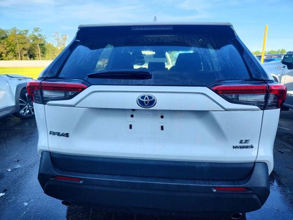 2023 TOYOTA RAV4 LE