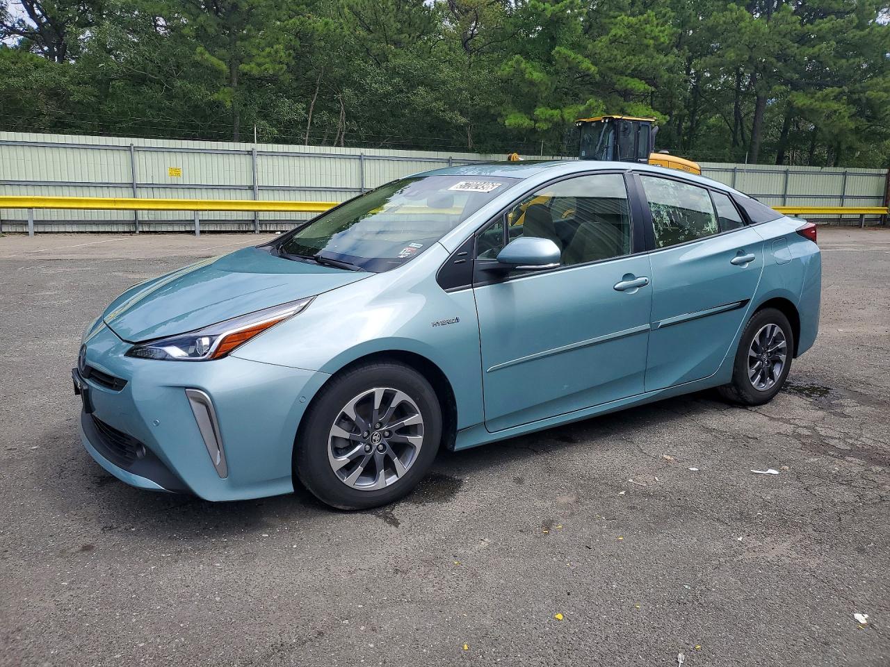 2022 TOYOTA PRIUS