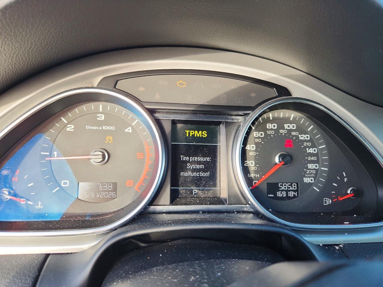 2013 AUDI Q7 Premium Plus