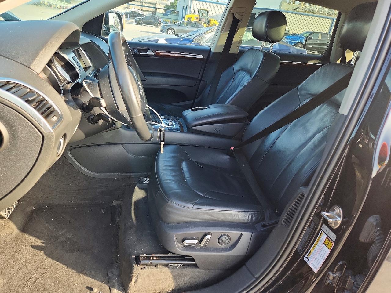 2013 AUDI Q7 Premium Plus