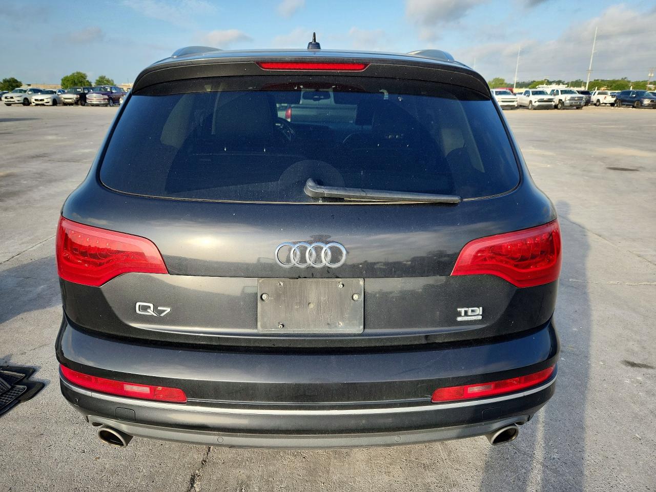2013 AUDI Q7 Premium Plus