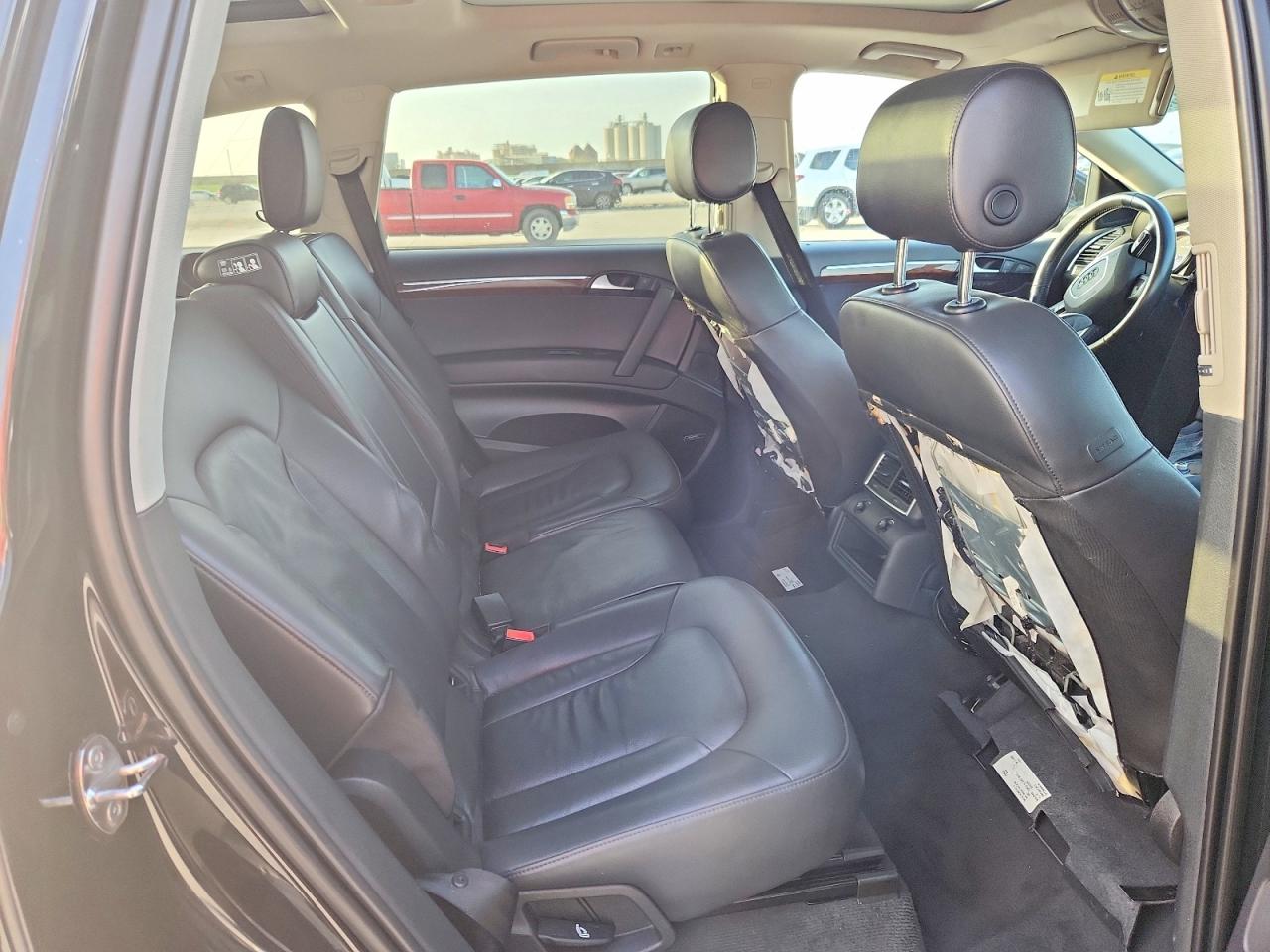 2013 AUDI Q7 Premium Plus