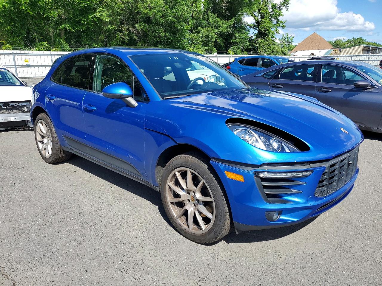 2017 PORSCHE MACAN