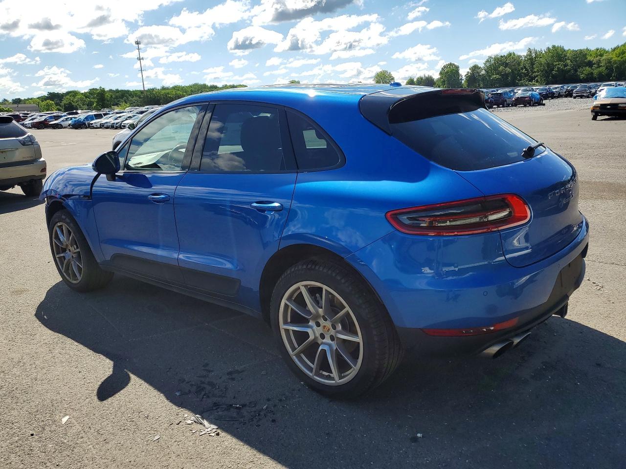 2017 PORSCHE MACAN