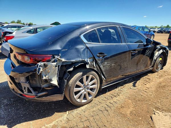 2019 MAZDA 3