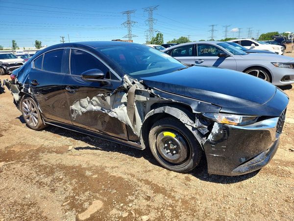 2019 MAZDA 3