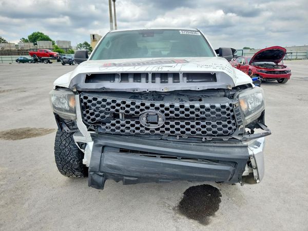 2021 TOYOTA TUNDRA SR5 grade
