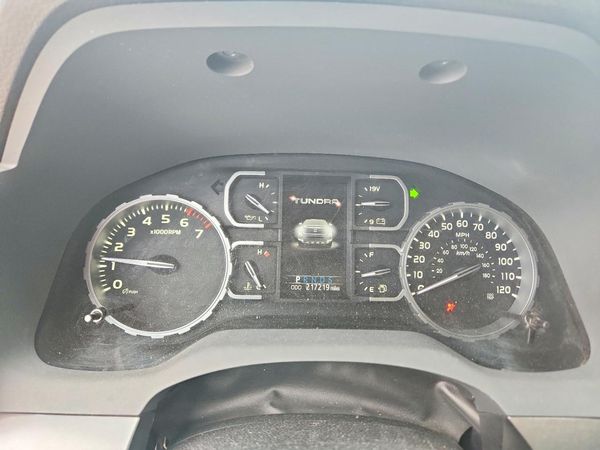 2021 TOYOTA TUNDRA SR5 grade